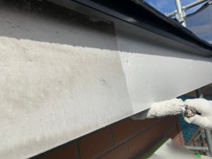外壁塗装工事 破風部分のパテ打ち・シーリング・下塗り